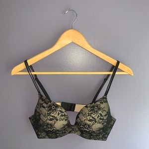 VS ANGELS SECRET EMBRACE